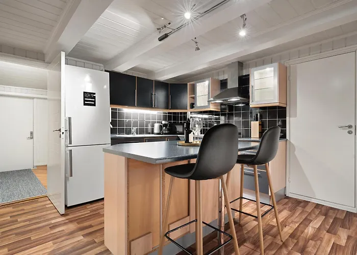 Elegant Large - Center Apartment *