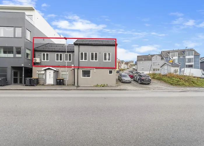 Elegant Large - Center Apartment *